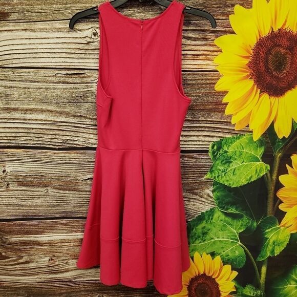 Eight Sixty Sleeveless hit pink dress Preowned - Picture 3 of 6